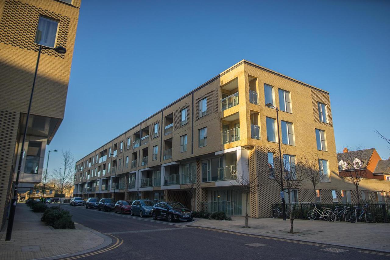 Luxury King Bed Apartment & Free Parking Cambridge  Eksteriør billede